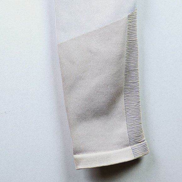 Nike Sculpt Lux Icon Clash 7/8 Training Seamless Yellow/Gray Leggings, Sz M - Picture 7 of 12